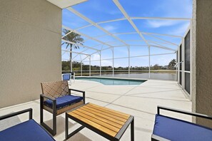 Pool - Golden Pond Lakehouse. Tranquil lake retreat with charm, designer style & private pool by Disney (Kissimmee)