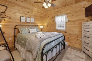 4 chambres, lit parapluie, Wi-Fi, draps fournis