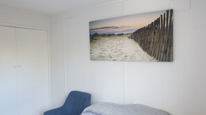3 chambres, fer et planche à repasser, draps fournis