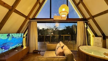 Chalet | Interior