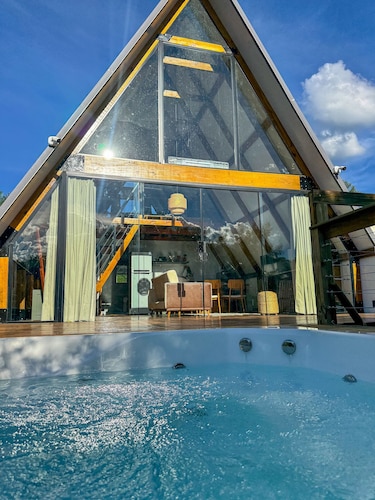 Chalé Folk Village Moderno com jacuzzi