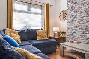 Living area - RS Belfast Hesketh (Belfast)