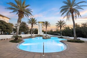 Pool - Highland Parks, Resort-Style Pool! LSV/Golf Cart & 6 Bikes! (Santa Rosa Beach)
