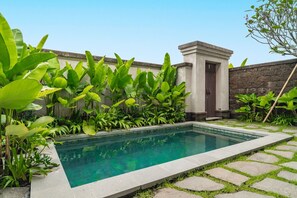 Imej tidak diklasifikasikan, 2 daripada 30, butang