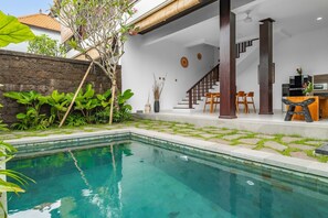 Imej tidak diklasifikasikan, 5 daripada 30, butang