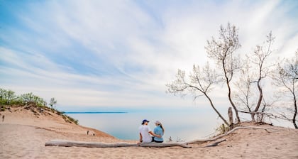 Cozy Capri Condo: Charming 1BR 1BA Downtown!