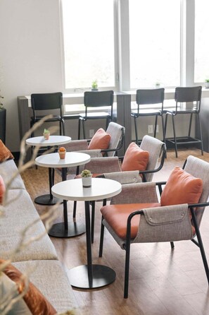 Imagen sin descripción, 3 de 43, botón