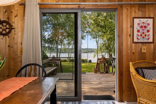 Camp Birch: Waterfront Home on Lake Leelanau