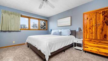 3 bedrooms, Internet