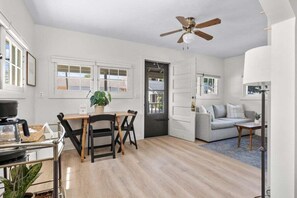 Imagen sin descripción, 2 de 43, botón