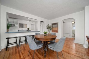 Imagen sin descripción, 5 de 53, botón