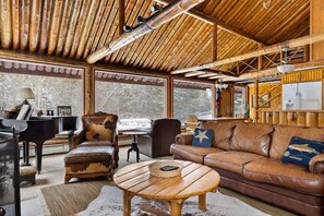 Imagen sin descripción, 4 de 83, botón