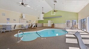 Indoor pool, outdoor pool - Cozy & Modern Lake Getaway with a Pool on the Point and Pets Welcome (Lake Ozark)