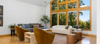 Seven Hills Estate on Old Mission