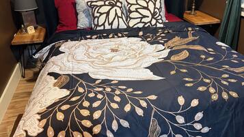 Bureau, fer et planche à repasser, lit parapluie, Wi-Fi gratuit