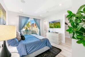 3 habitaciones, escritorio, tabla de planchar con plancha y wifi gratis 