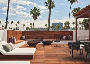 Terrace/patio - The Ivory (Los Angeles)