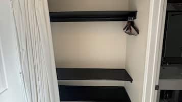 Camera Deluxe | Interni