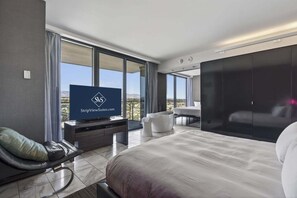 Desk, iron/ironing board, free WiFi, bed sheets - SVS: 2BD/2.5BA Combo Suite | Strip & Mountain Views | Palms Place (Las Vegas)