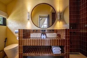 Family Villa, 3 Bedrooms, Pool View | Bathroom - Villa Mir Batu Uluwatu (Uluwatu)