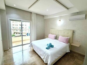 Unclassified image, 2 of 12, button - Reda's'Apparts (downtown with Wifi 200 Mb (Fès)