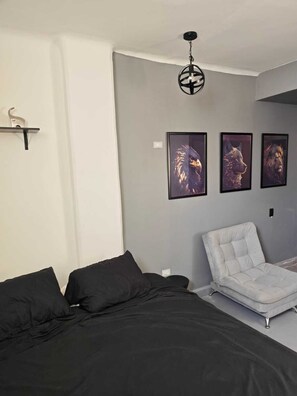 Unclassified image, 5 of 13, button