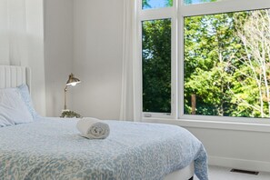 4 chambres, fer et planche à repasser, Wi-Fi, draps fournis