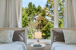4 chambres, fer et planche à repasser, Wi-Fi, draps fournis