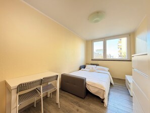 Bügeleisen/Bügelbrett, WLAN, Bettwäsche