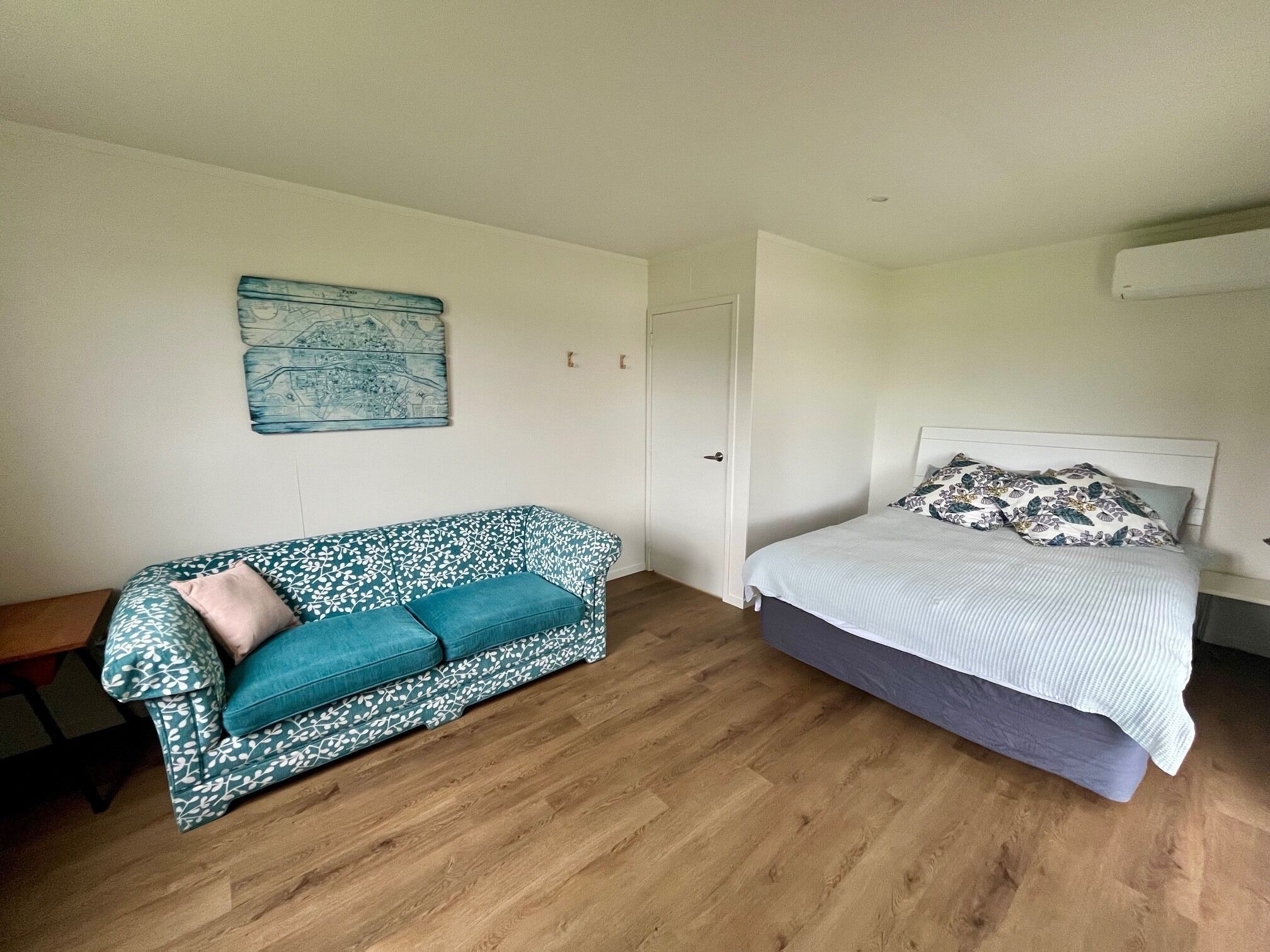 Fer et planche à repasser, Wi-Fi, draps fournis