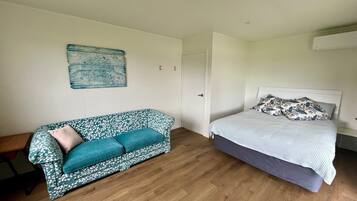 Fer et planche Ă repasser, Wi-Fi, draps fournis