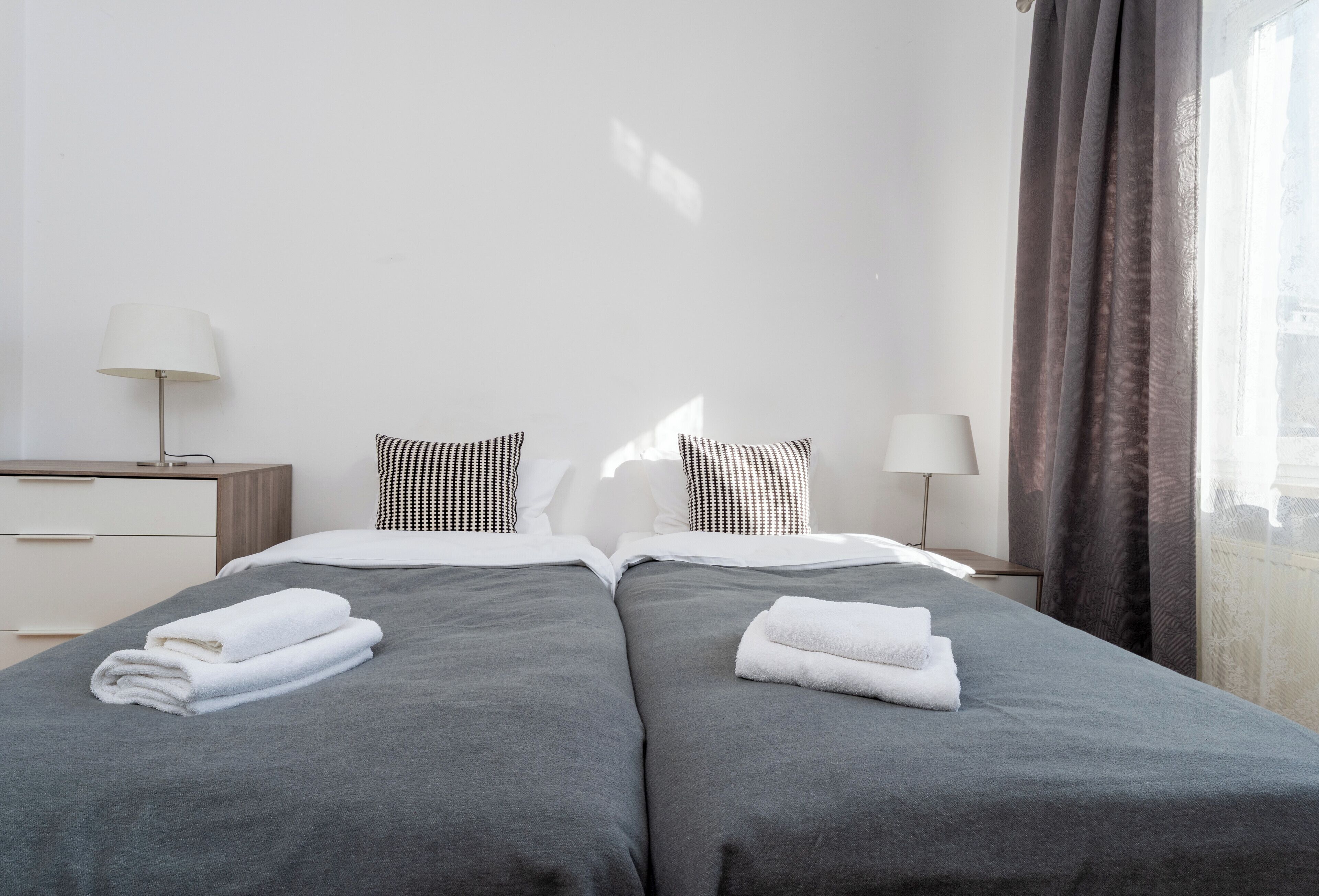 Bügeleisen/Bügelbrett, WLAN, Bettwäsche