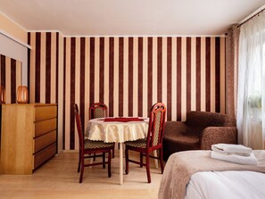 Nicht klassifiziertes Bild, 2 von 22, Schaltfläche