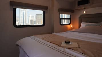 Mobile Home, 1 Queen Bed, Non Smoking, City View | Free WiFi