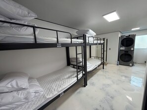 Standard Shared Dormitory, City View | Living area