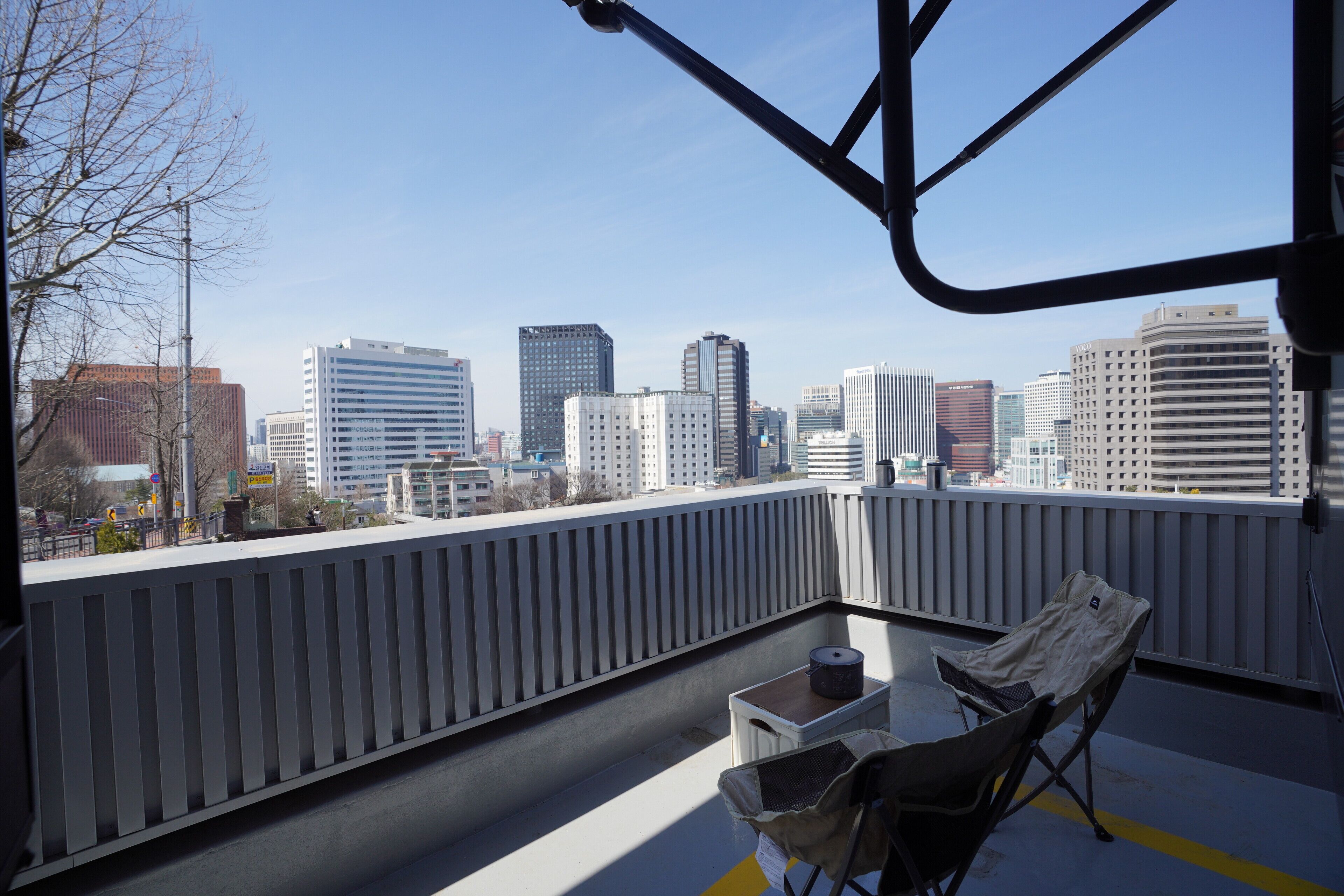 ラグジュアリー モバイルホーム クイーンベッド 1 台 禁煙 シティビュー | WiFi (無料)