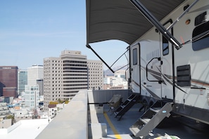 Husvogn, 1 queensize-seng, ikke-røyk, byutsikt | Wi-fi (inkludert)