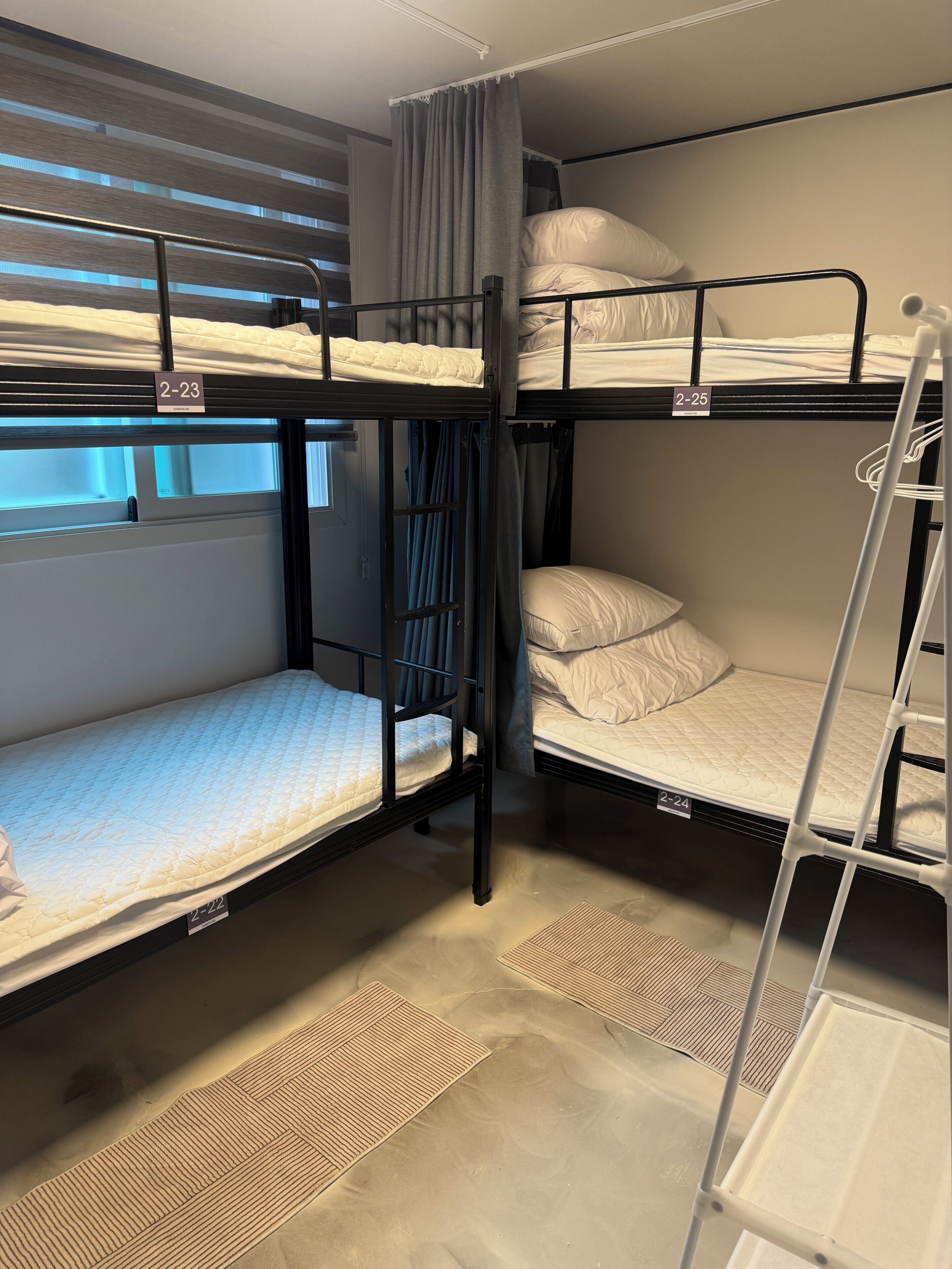 Slaapzaal, alleen voor mannen, niet-roken | Luxe beddengoed, gratis wifi, beddengoed