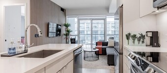 Stunning 1BR w Pool ~ Free Parking & Self Check-In