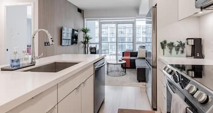 Stunning 1BR w Pool ~ Free Parking & Self Check-In