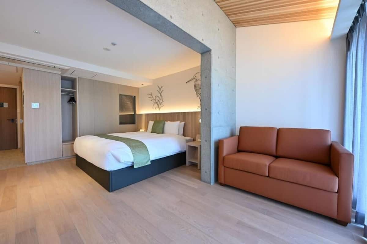 Superior Double Room | In-room safe, desk, blackout curtains, iron/ironing board