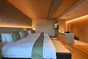 Premier Quadruple Room, Balcony, Sauna | Interior