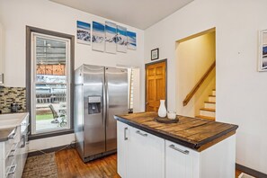 Interior - Lovely 4-bedroom house in perfect location (Denver)