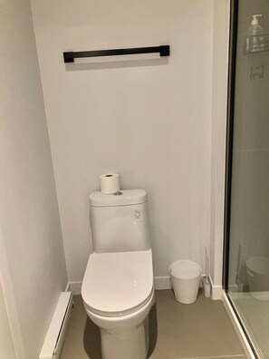 Luokittelematon kuva, 4 kautta 17, painike