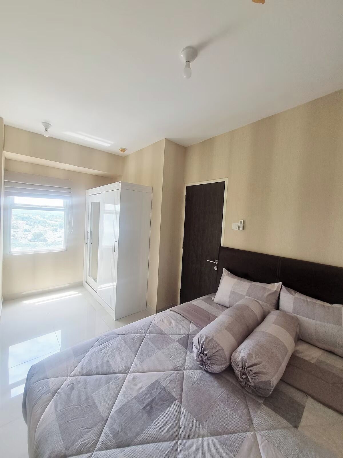 Deluxe Studio, City View