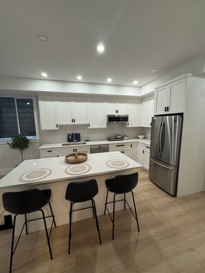 Imagen sin descripción, 3 de 6, botón