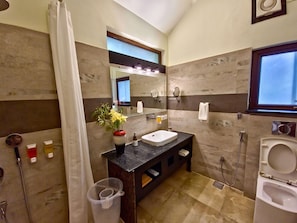 Room - Tathastu Kanha -the Serenity Retreat (Baihar)