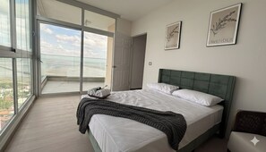 Room - Stunning 3BR with Views, Balcony and Parking (Panamá)