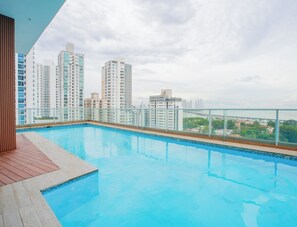 Immagine non classificata, 3 di 32, pulsante