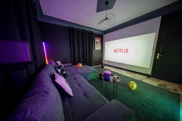 Unclassified image, 1 of 21, button - The Private Lounge – Cinema, Billiards & Garden (Belley)